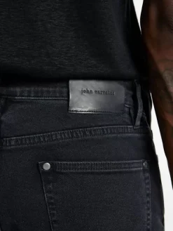 J704-TAPERED FIT