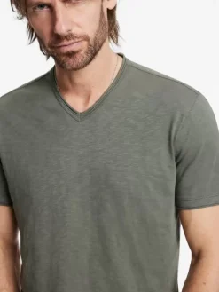 MILES V-NECK