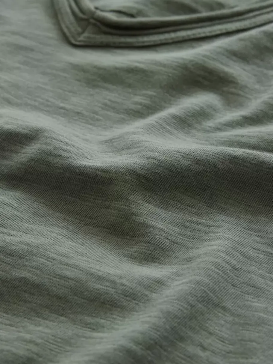 MILES V-NECK