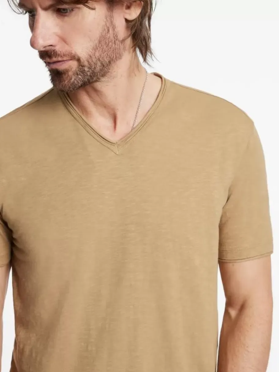 MILES V-NECK