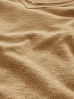 MILES V-NECK