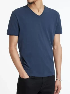 MILES V-NECK