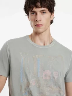 PHOTO EMBROIDERY TEE