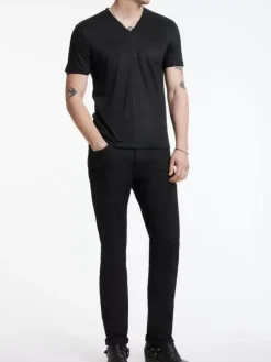 WOOSTER V-NECK
